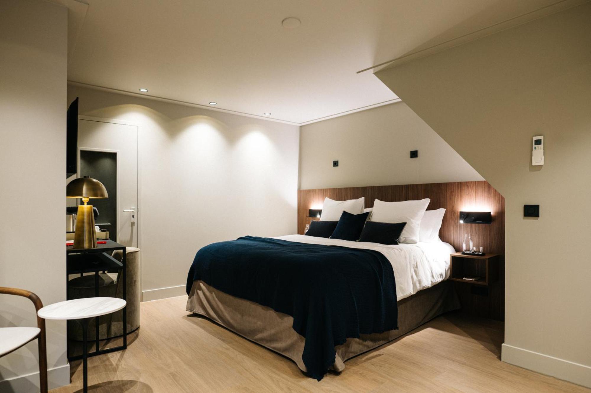 Blink Hotel